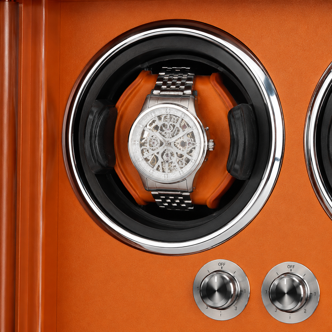 Terracotta Display Four-Watch Winder — detail